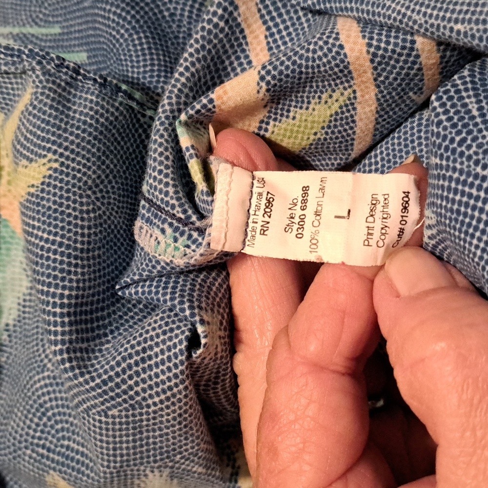 Tori Richard Blue Palm Print Men's Shirt. Size Large. - Picture 7 of 8